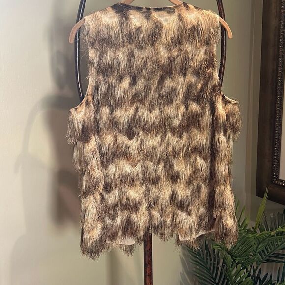 CHICOS Animal Print Eyelash Vest - Picture 7 of 8